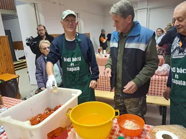Hajmáskéri Vigadalom, III. Kolbászkészítő Verseny 